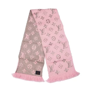 250403 直播編號 7 : 【二手】 LOUIS VUITTON LOGOMANIA 圍巾 M70466 E20114