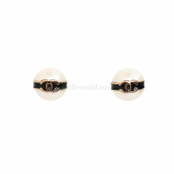 【全新】CHANEL CC 珍珠球型耳環 E19049