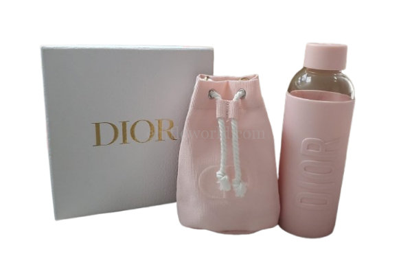 【全新】CHRISTIAN DIOR BEAUTE 水瓶及鏈條索繩袋套裝 E20413