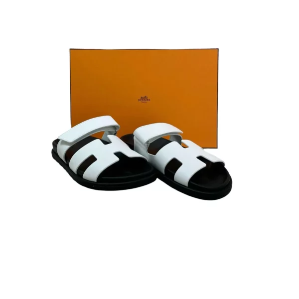 【全新】HERMES CHYPRE 白黑色二舅拖鞋 37 PD1423