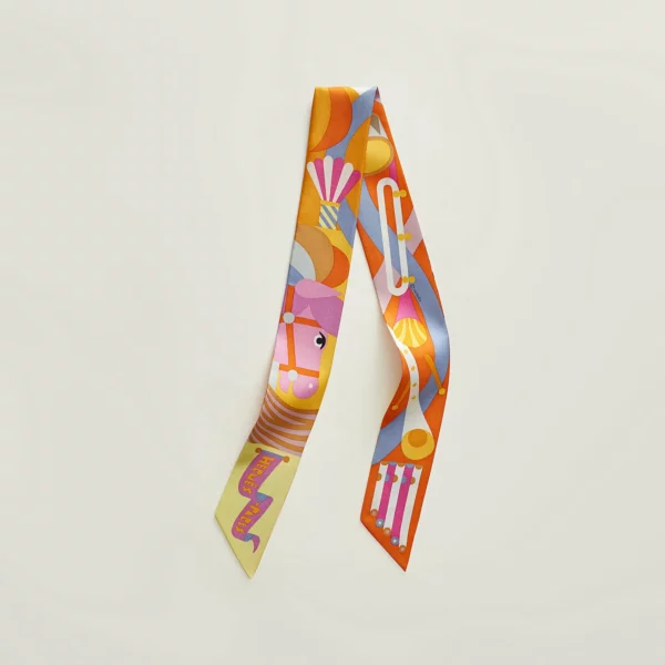 【全新】HERMES PARADE EN FANFARE 絲巾 E11261
