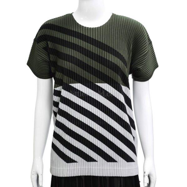 【未使用品】ISSEY MIYAKE 褶皺上衣 E18208