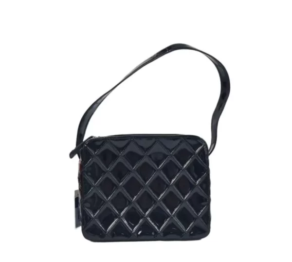 【二手】CHANEL CC 漆皮單肩包 RR2447