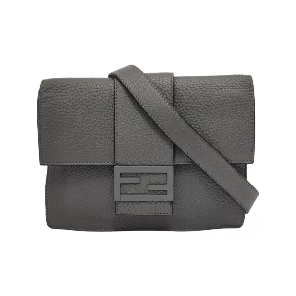 【二手】FENDI BAGUETTE 肩背手袋 YY2175