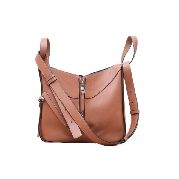 【二手】LOEWE HAMMOCK 皮革手袋 PD3244